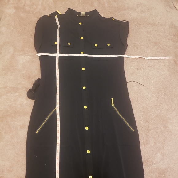 Michael Kors Sleeveless Dress Shirt - Picture 9 of 10